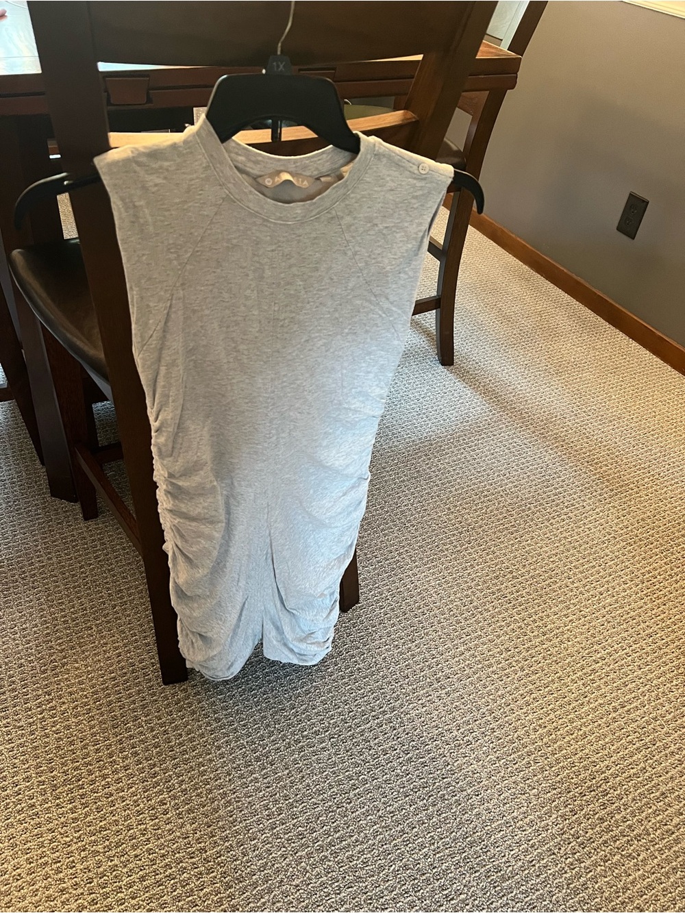 Athleta Gray Ruched T-Shirt Dress Sleeveless Crew Neck Knee Length Size S # 652